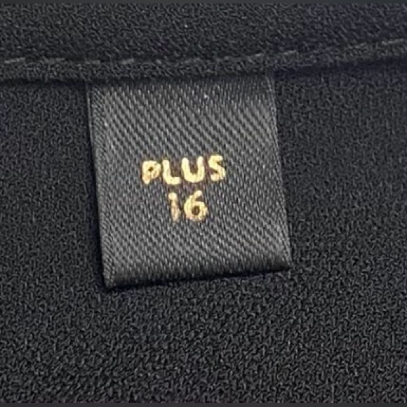 Black Flowing Breathable Romper 16 Plus - Picture 5 of 7